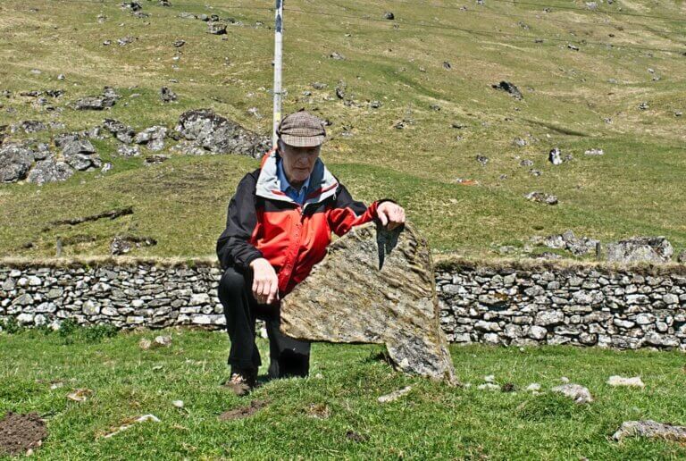 Bhacain standing stone – Ley Lines, amplifying, ill health, how they work Bhacain standing stone Glen Lyon
