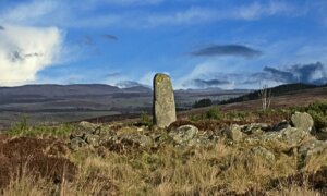 Fowlis Wester staning stone and circle