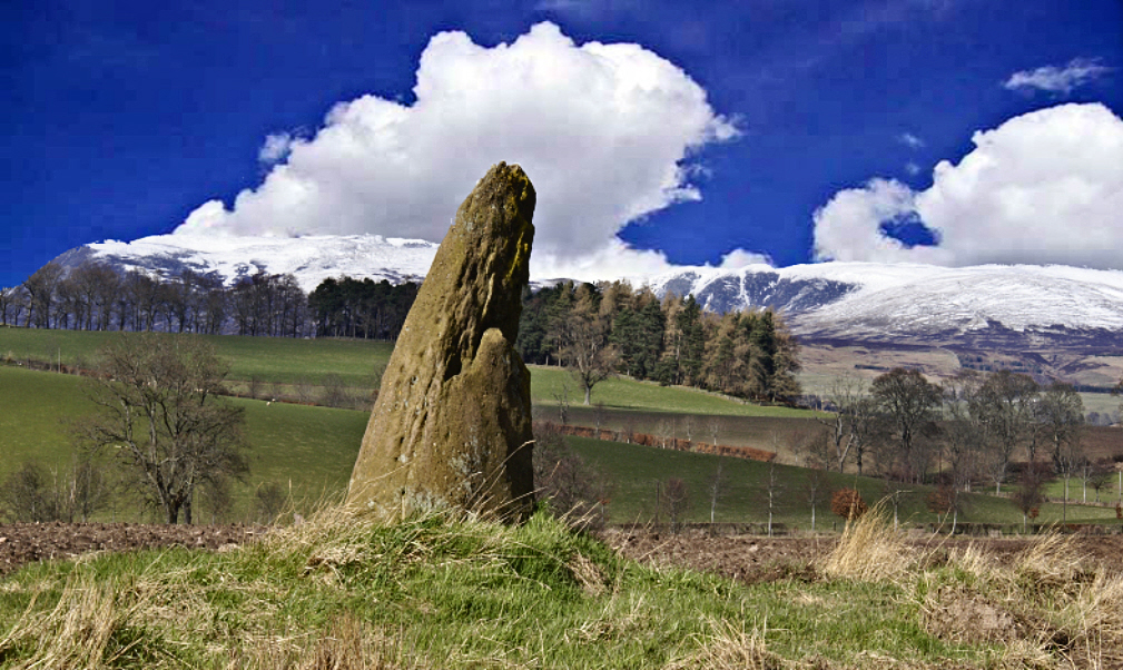 concraig standing stone – Ley Lines, amplifying, ill health, how they work Concraig farm standing stone